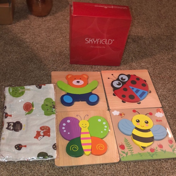NWOT Skyfield Educational Toys Set of (4) Puzzles and storage bag. - Picture 1 of 9